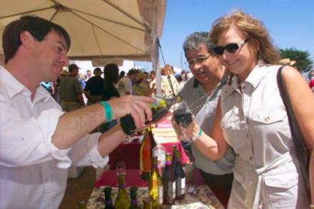 New World Wines Tastings And Wineries - Tasting - courtesy www.montereywines.org